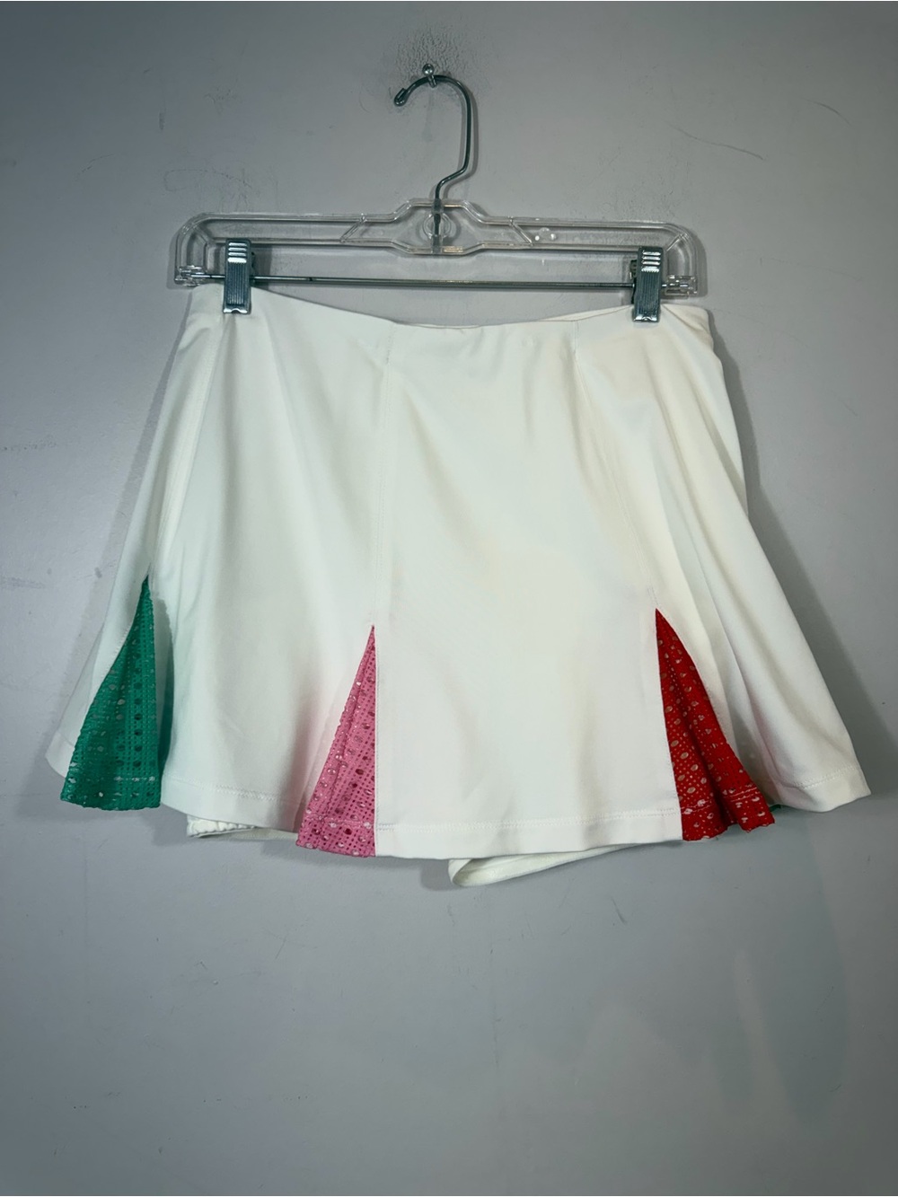 Tuckernuck White Colorblock Eyelet Pleated Tennis Skort Built In Shorts M